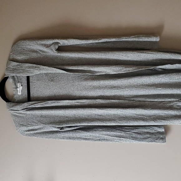 🌷Long Grey Cardigan - Picture 2 of 4